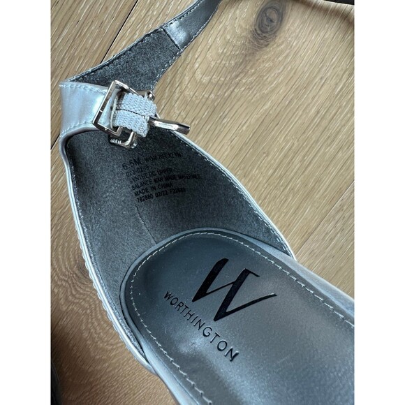 Worthington Block Silver Heels with Clear Toe Strap 6.5 - Picture 5 of 6
